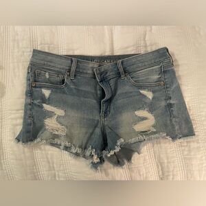 AMERICAN EAGLE - distressed denim shorts, shortie style, size 12